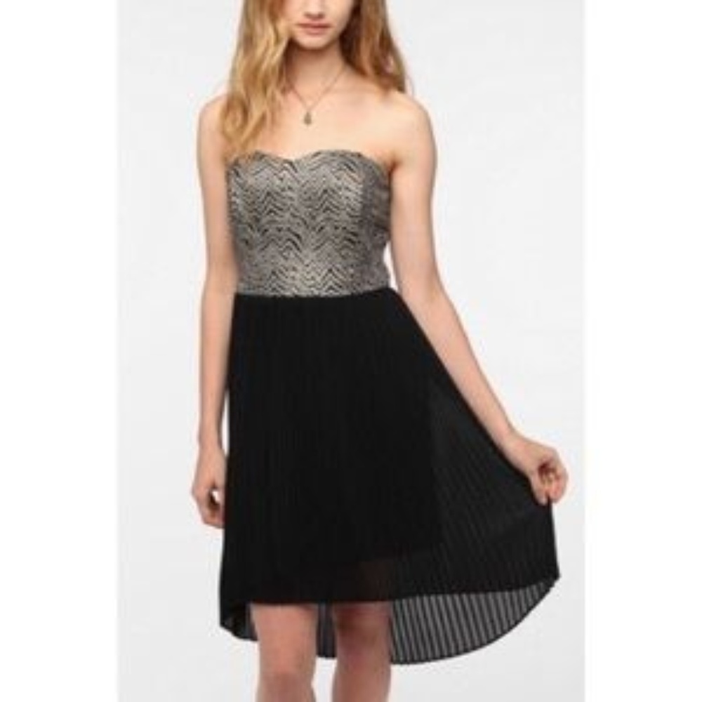 Sparkle & Fade Strapless Dress